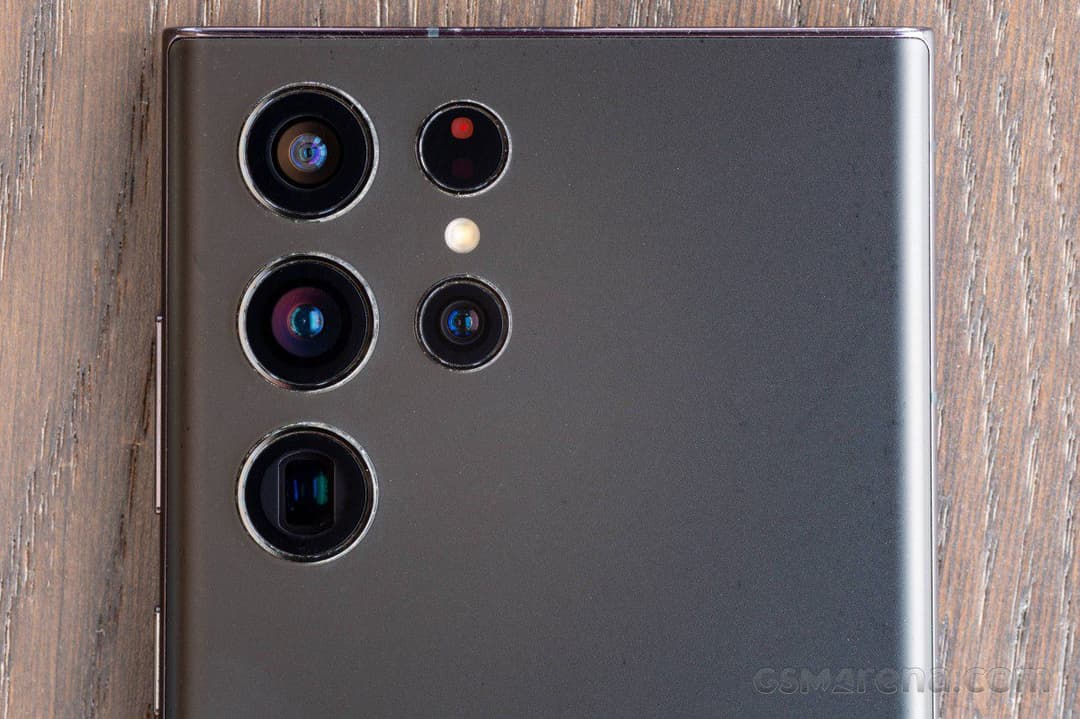 Samsung Galaxy S24 Ultra will reportedly feature a new telephoto sensor