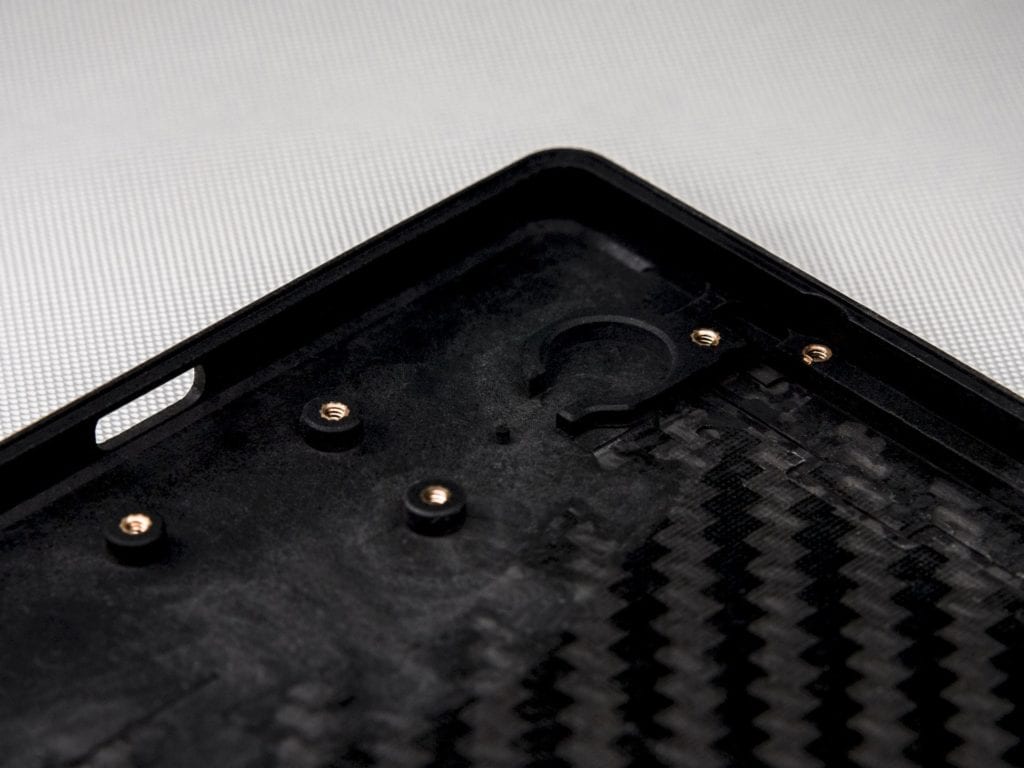 Carbon 1 MK II is first phone in the world with a carbon fiber monocoque 21
