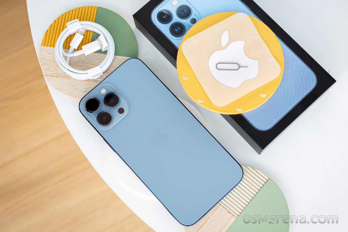 US Senators urge Department of Commerce to follow EU's standard charger policy