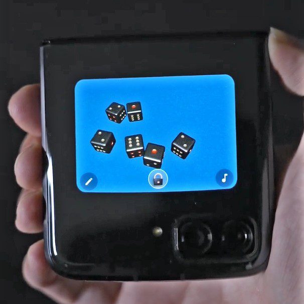 Official video shows off Motorola Razr 3’s larger cover display
-Techweu