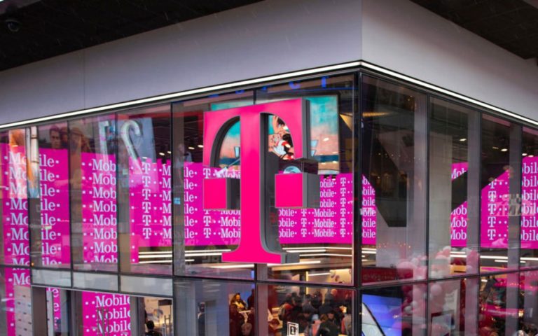 T-Mobile agrees to pay $500 million in class-action settlement for 2021 data breach
-Techweu