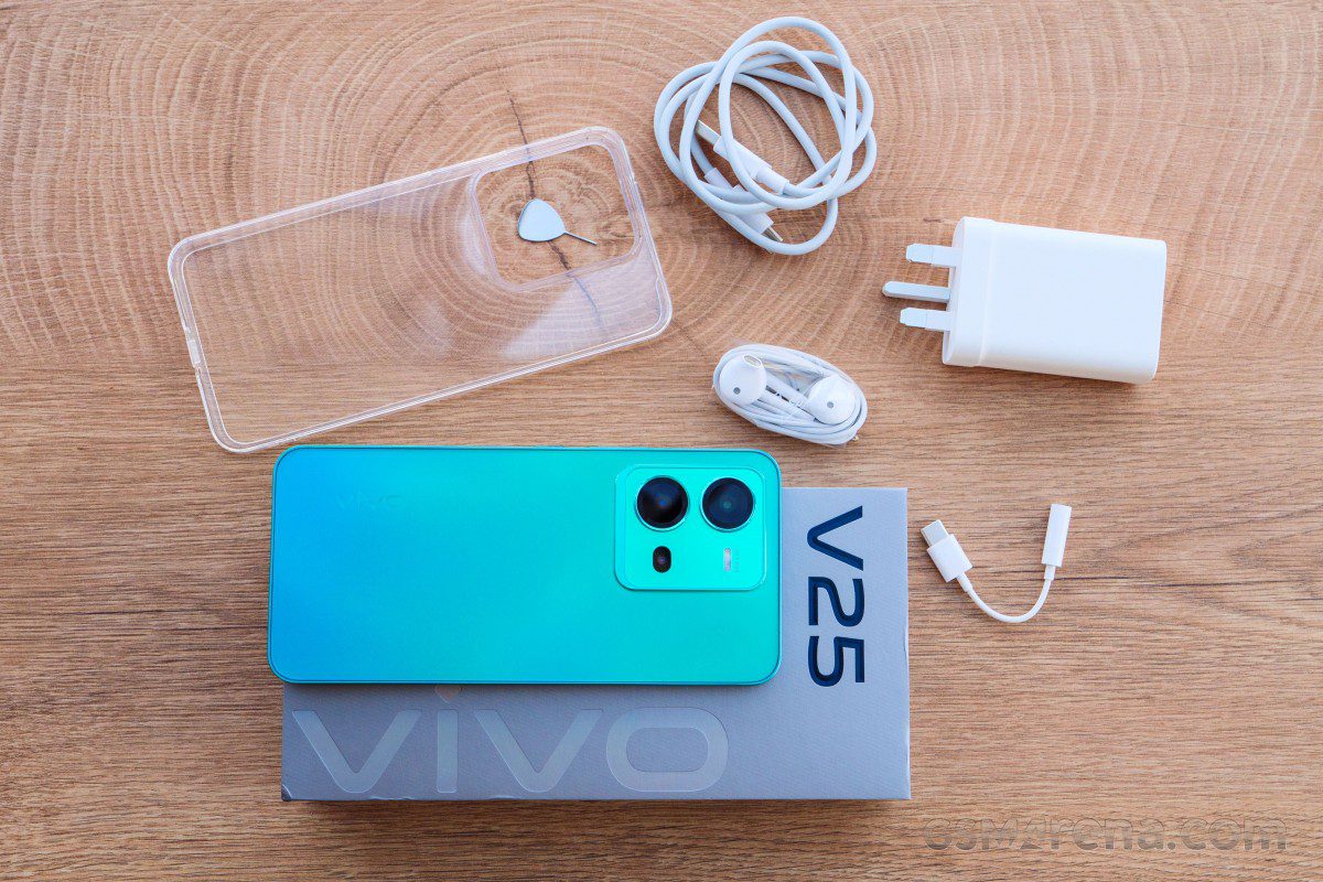 vivo V25 in for review