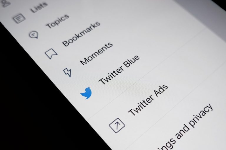 Twitter is testing an edit button, coming later this month to paying subscribers
-Techweu