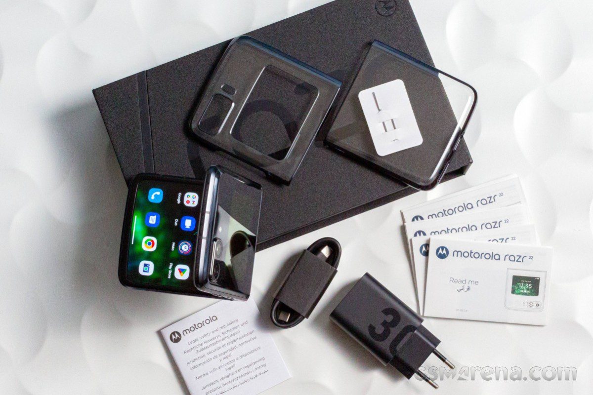 Motorola Razr 2022 in for review