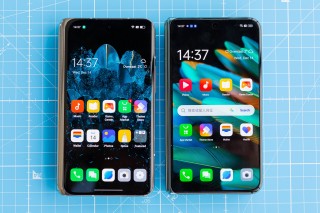 Oppo Find N on the left, Find N2 on the right